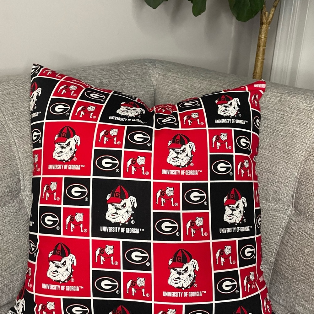 Custom Made New University of Georgia Bulldog Football Sports Fan Pillow